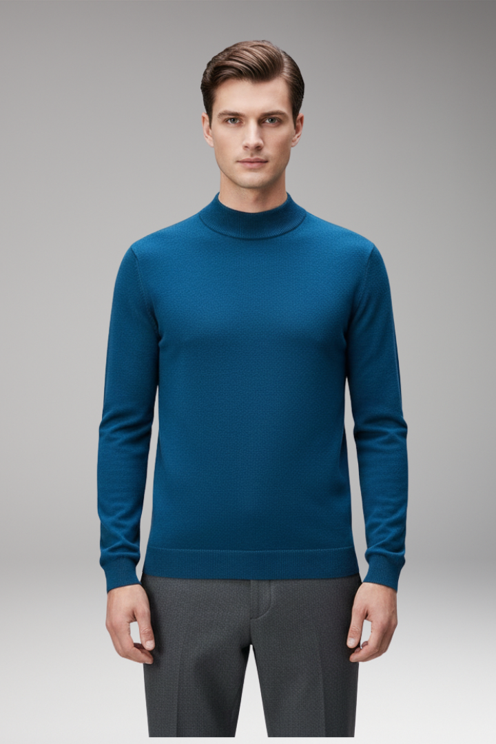 Men’s Pullover Shirt with Crew Neck and Straight Hem