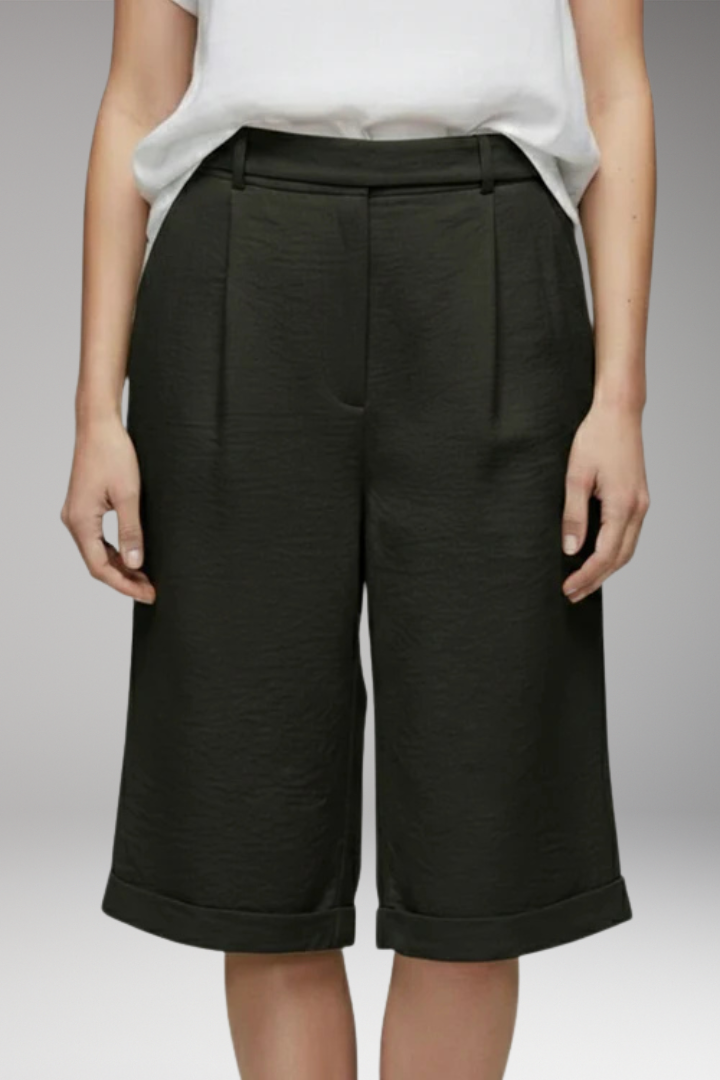 Women’s High-Waisted Shorts with Pleated Front and Belt