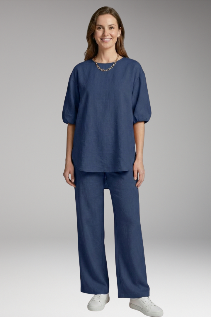 Women's Loungewear Set with Short Sleeves and Wide-Leg Trousers