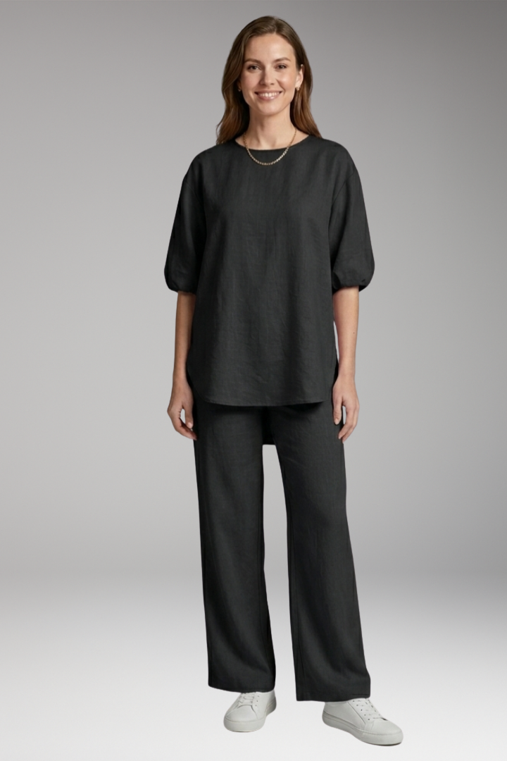 Women's Loungewear Set with Short Sleeves and Wide-Leg Trousers