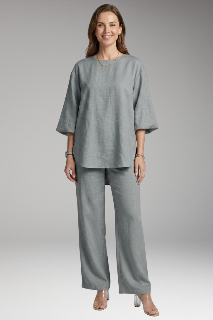 Women's Loungewear Set with Short Sleeves and Wide-Leg Trousers