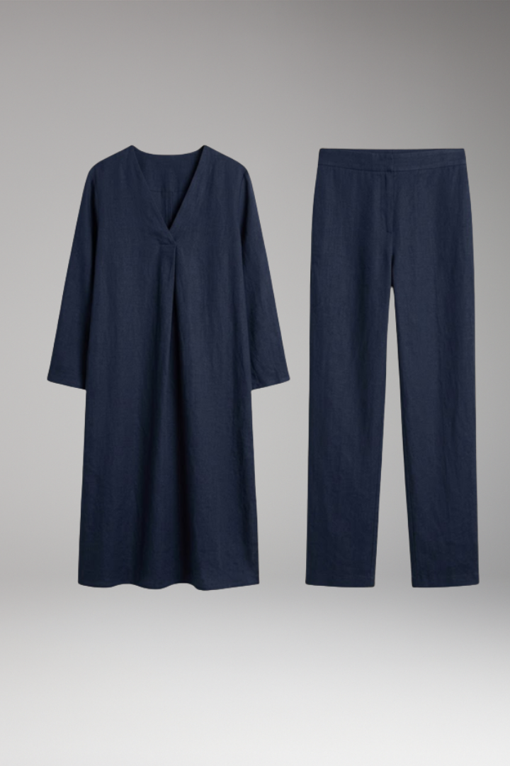 Women's Two-Piece Set with Short Sleeves and Wide Legs
