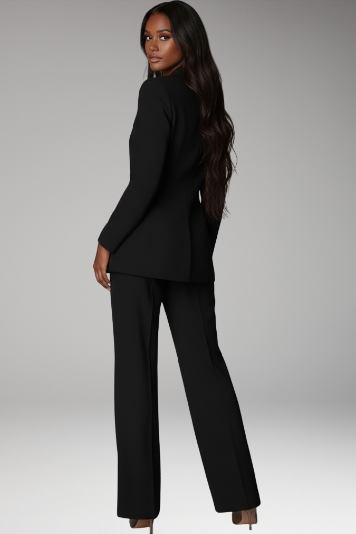 Women’s Blazer and Trousers Set with Structured Shape